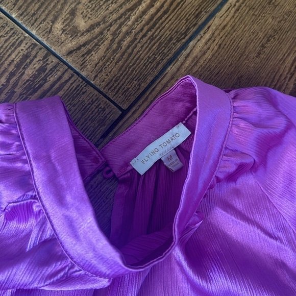 Flying tomato, purple blouse - Picture 5 of 9